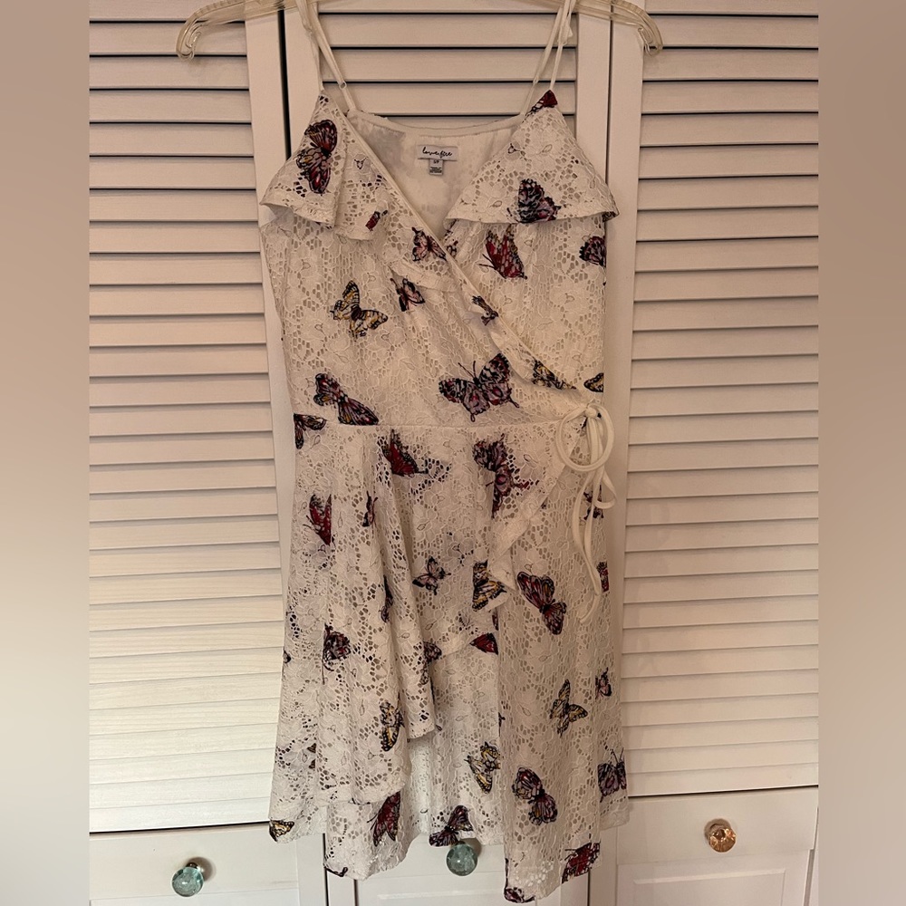 Brand: Love, Fire
Size: S
Color: With with Butterfly pattern/design